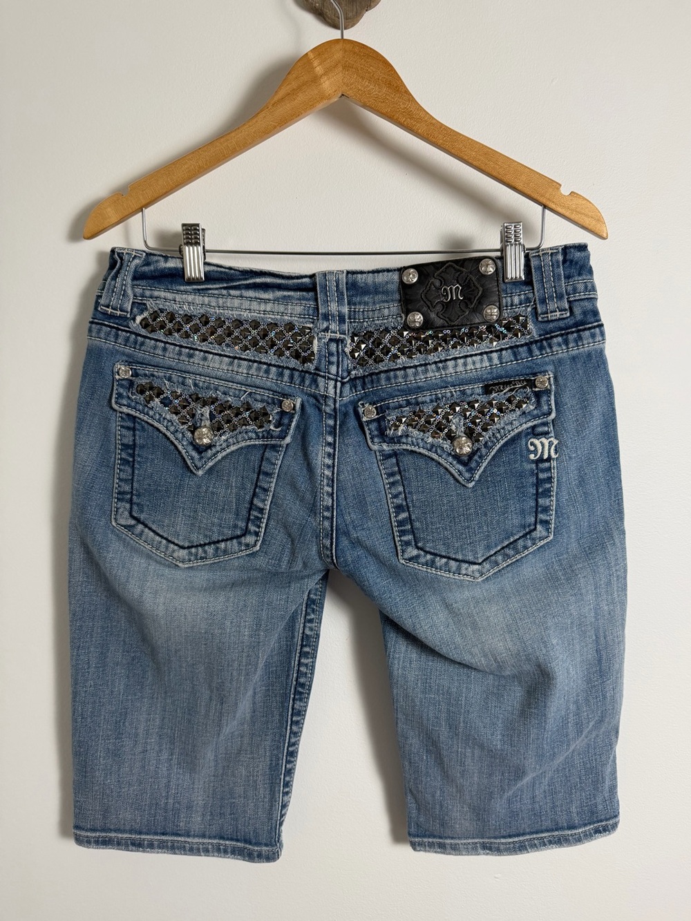Y2K Miss Me Studded Bermuda Denim Shorts Size 32 McBling Western Glam